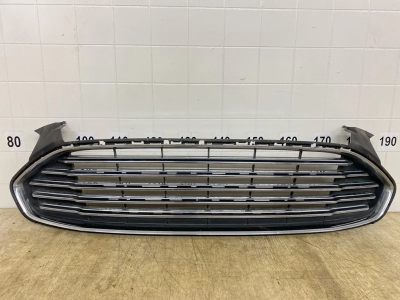 Решетка радиатора FORD MONDEO 5 2015 2016 2017 2018 2019 2020