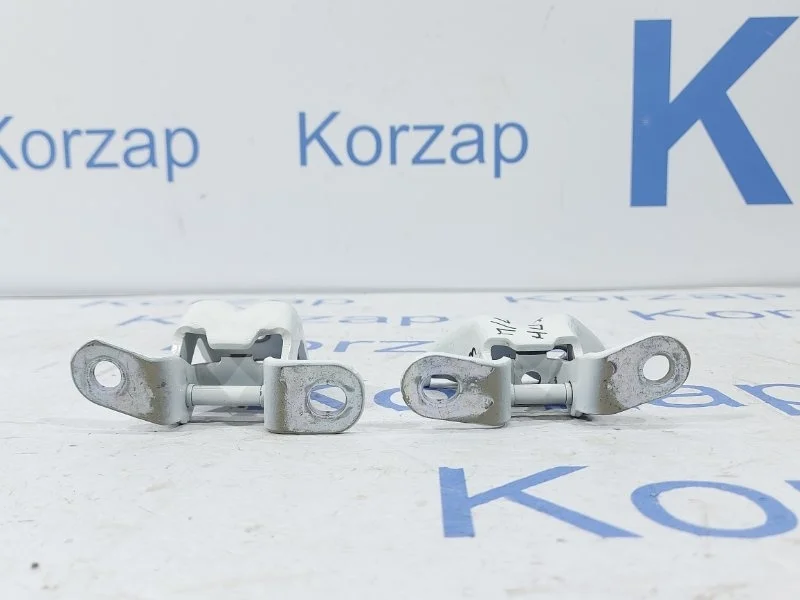 Петля двери Kia Picanto 3 2020 JA