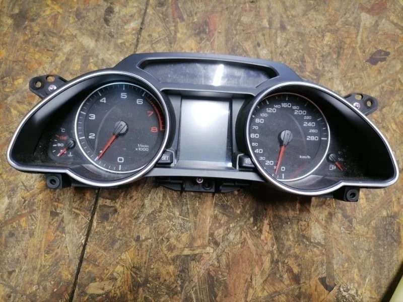 Щиток приборов Audi A5 2010 8T