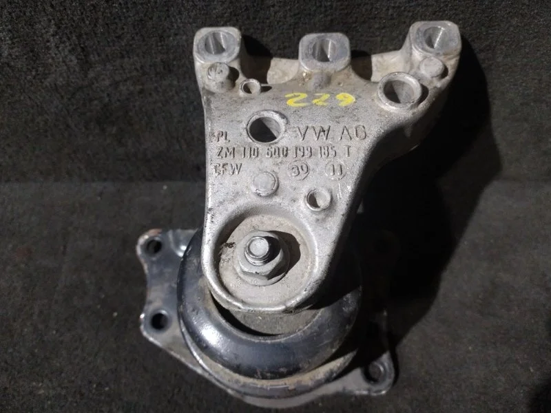 Опора двс Volkswagen Polo 2011 6R1