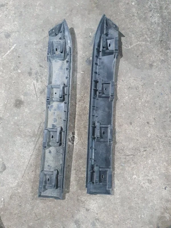 Кронштейн бампера Volkswagen Jetta 5 2005-2010 седан