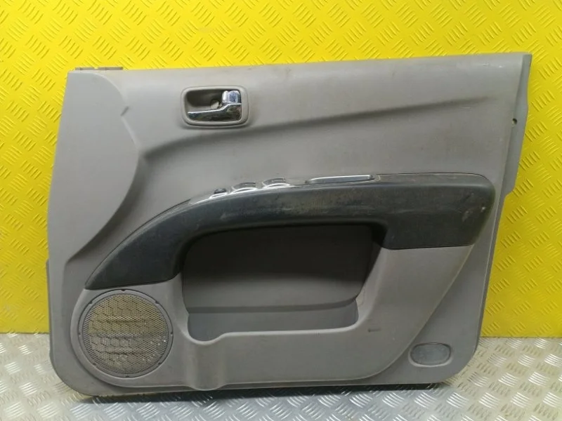 Обшивка двери передняя правая Mitsubishi L200 (2006-2015) 2007 Пикап