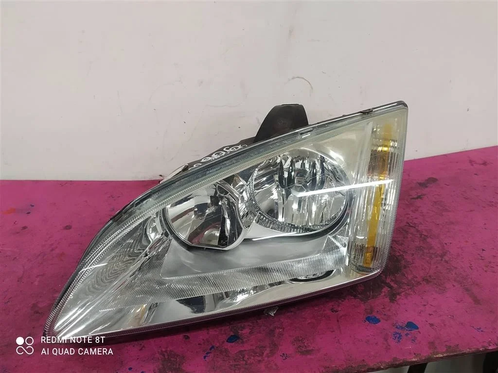 Фара левая Ford Focus 2 2005-2008 оригинал 1480990