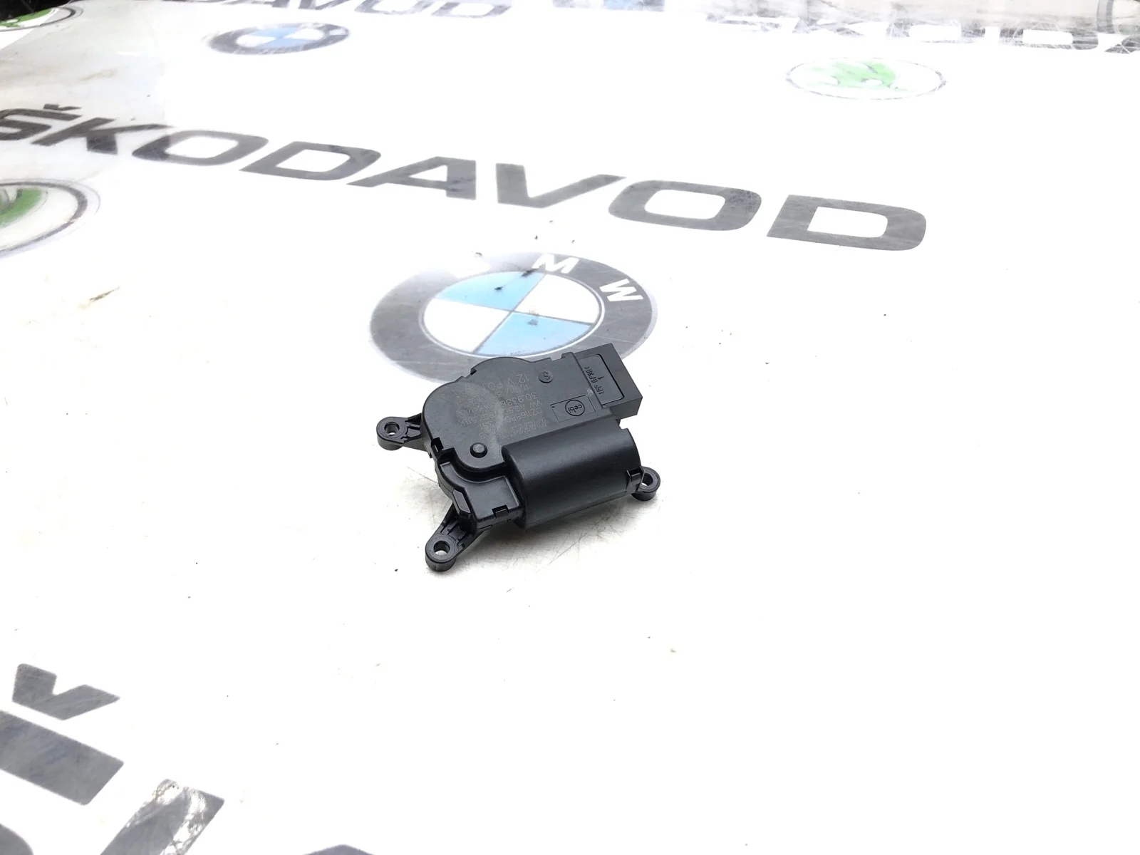 Сервопривод заслонки печки Volkswagen Passat 2018 5Q0907511K B8 2.0 DFGA