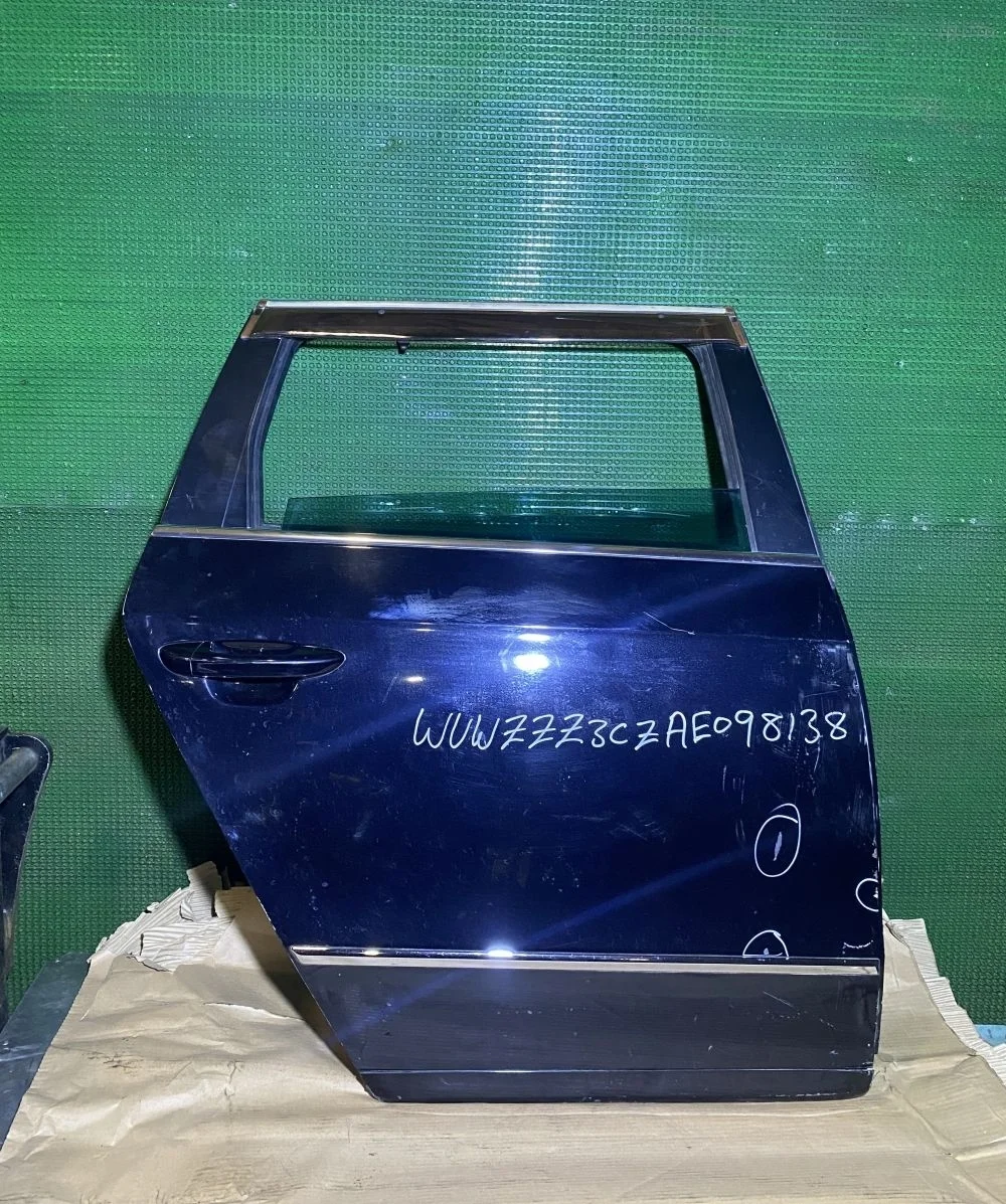Passat B6 задняя правая дверь Фольксваген Пассат Passat B6 (2005—2010) В наличии