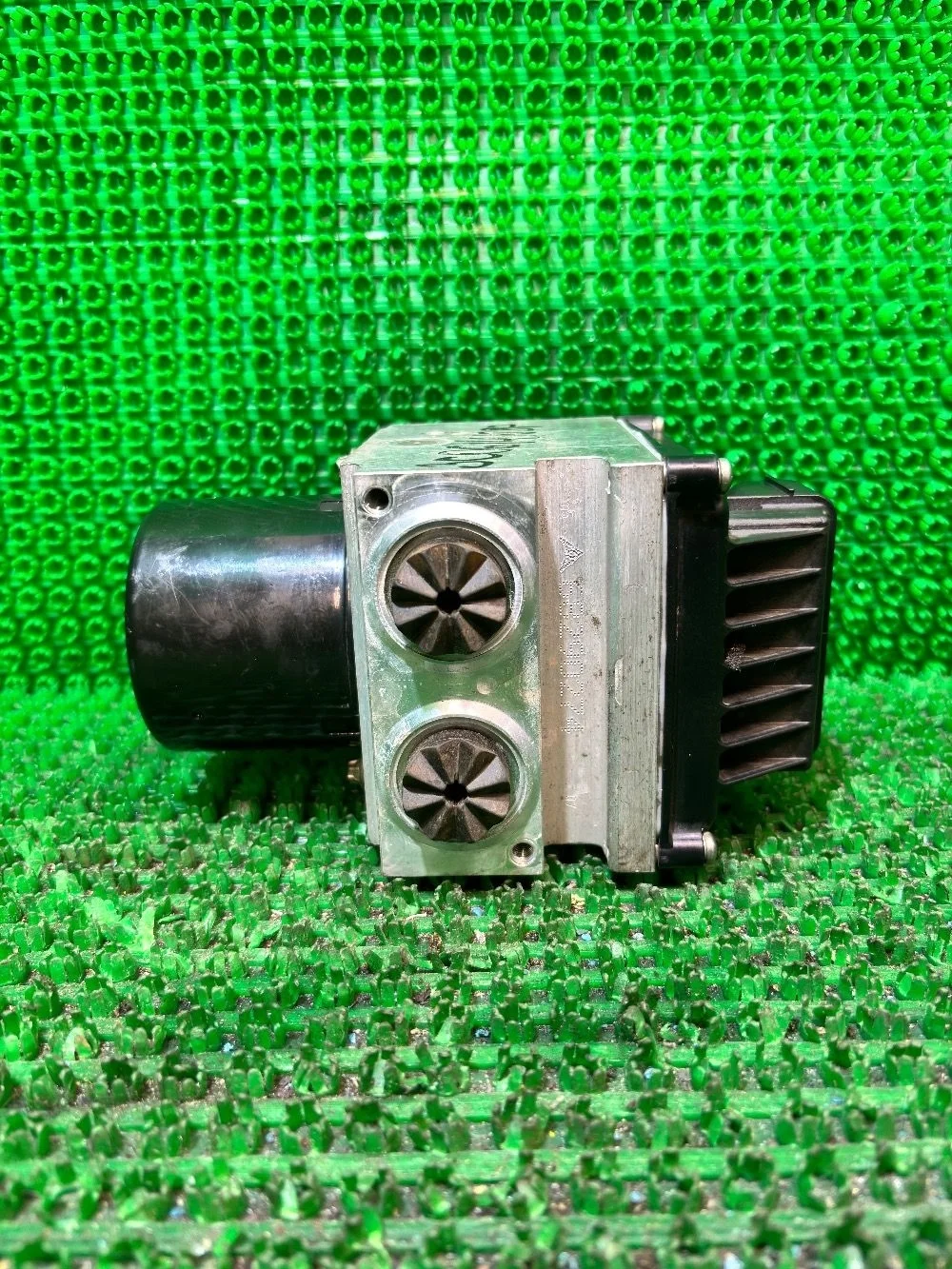 Блок ABS абс 3C0614109P Volkswagen Passat B6 Passat B6 (2005—2010) В наличии