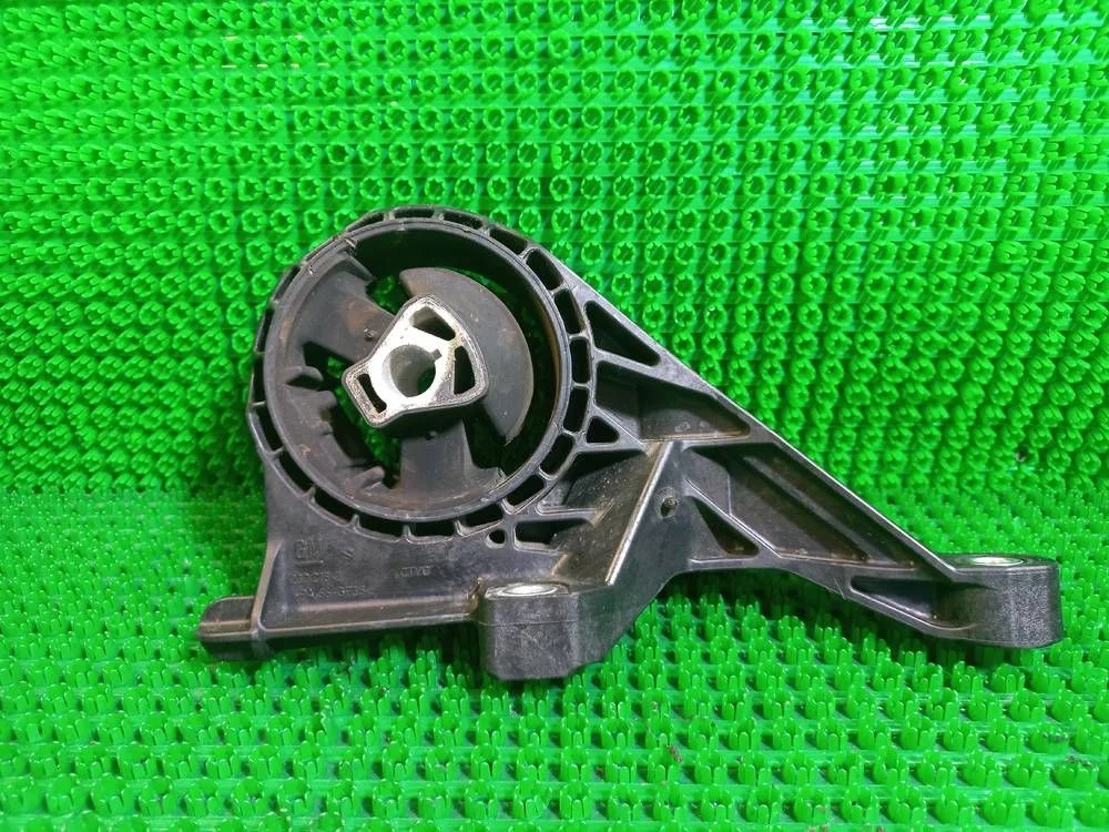 Опора двигателя Opel Astra Insignia I (2008—2013) В наличии