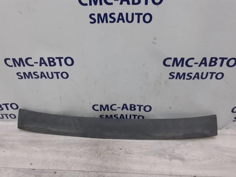 Накладка Audi A5 8T0807217A 8T/ КУПЕ 2.0T CDN