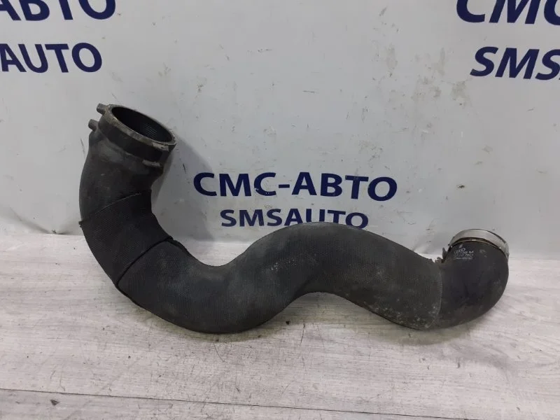 Патрубок интеркулера Audi A5 8K0145738M 8T/ КУПЕ 2.0T CDN, правый