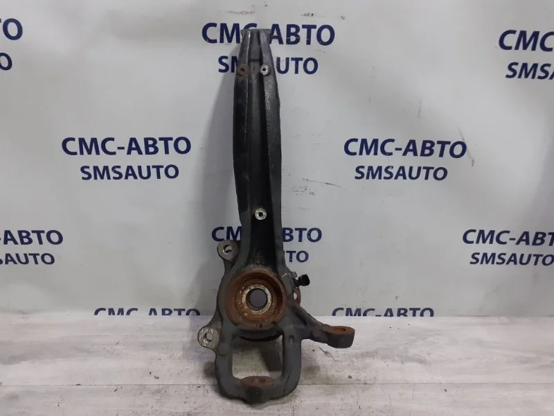 Кулак поворотный Volkswagen Touareg 7P6407246A NF 3.6, передний правый