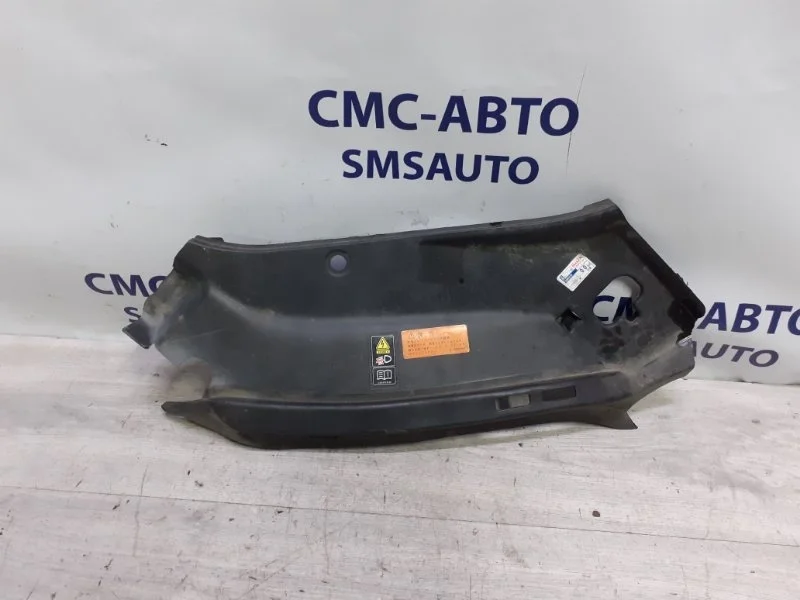 Накладка замка капота Mercedes-Benz Glk A2048261024 X204 3.0, правая