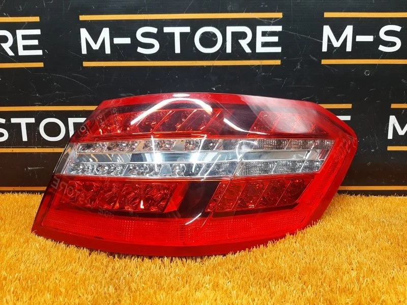 Фонарь задний Mercedes-Benz -class 2013 W212