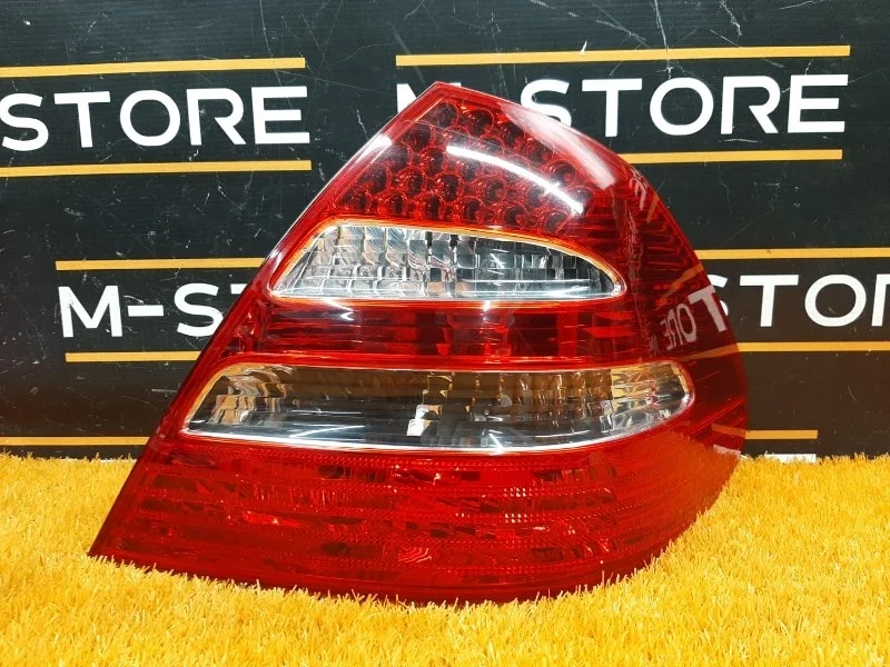Фонарь задний Mercedes-Benz -class 2003 W211