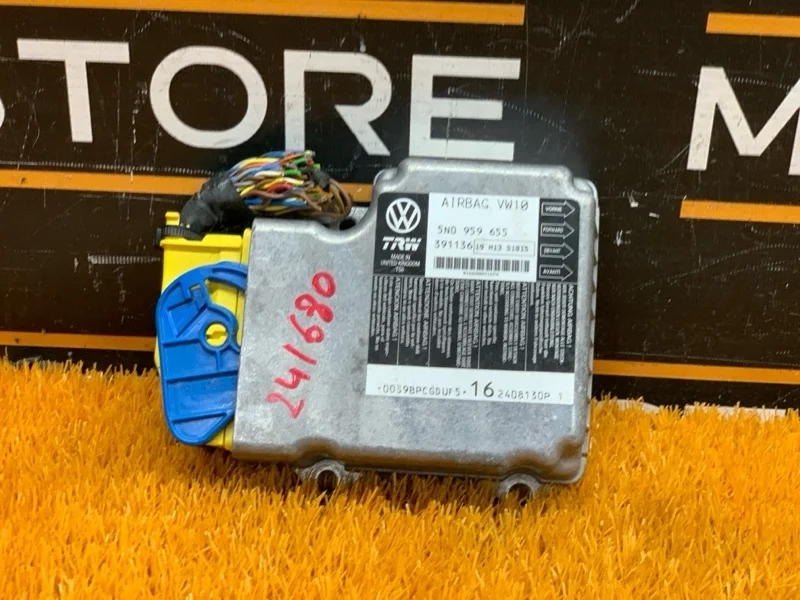 Блок управления airbag Volkswagen Passat CC 2008 B6/358