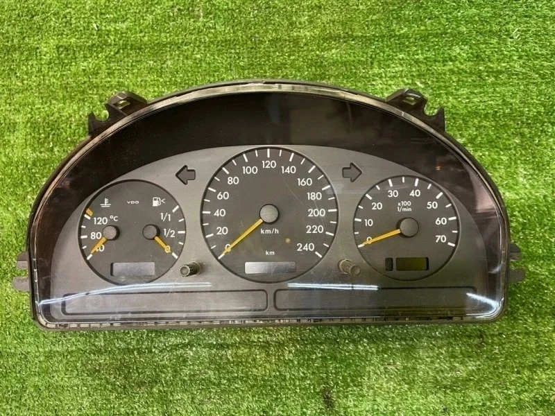 Панель приборов Mercedes-Benz -Class 2002 W163