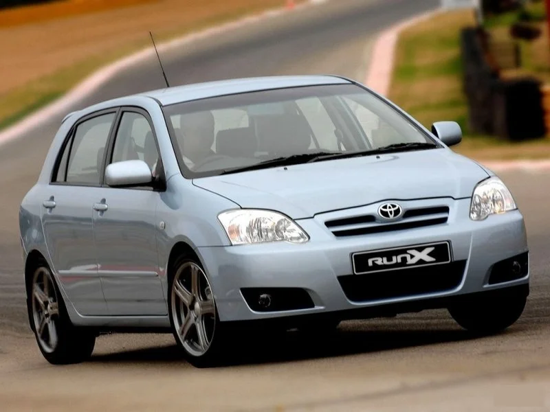 Решетка радиатора Toyota Allex 5311113290 NZE120 1NZ-FE