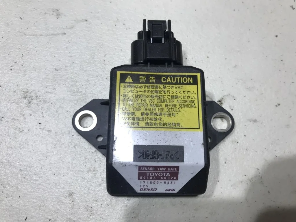 Датчик курсовой устойчивости Lexus