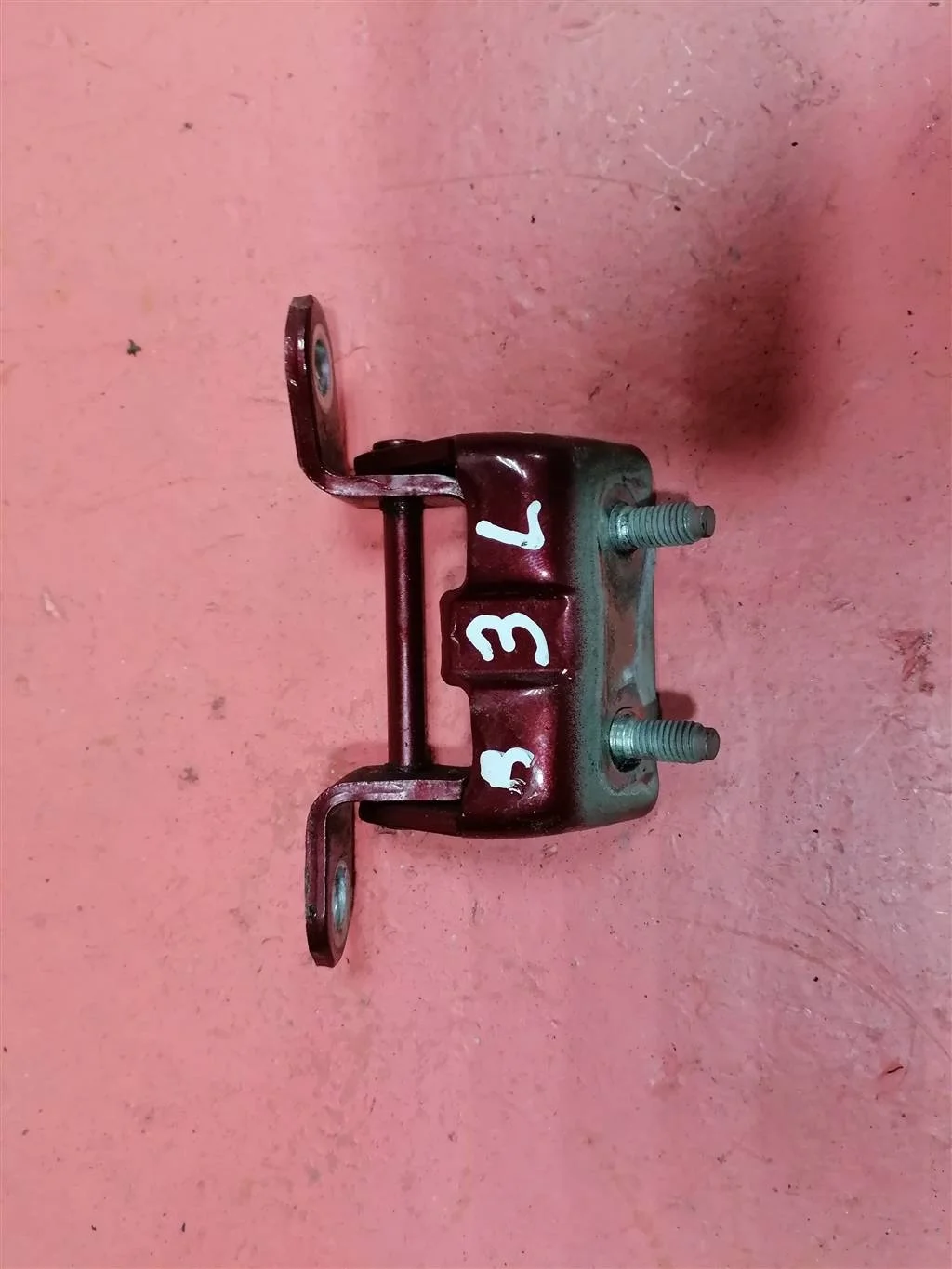 петля двери Nissan QASHQAI J11 2014-2019