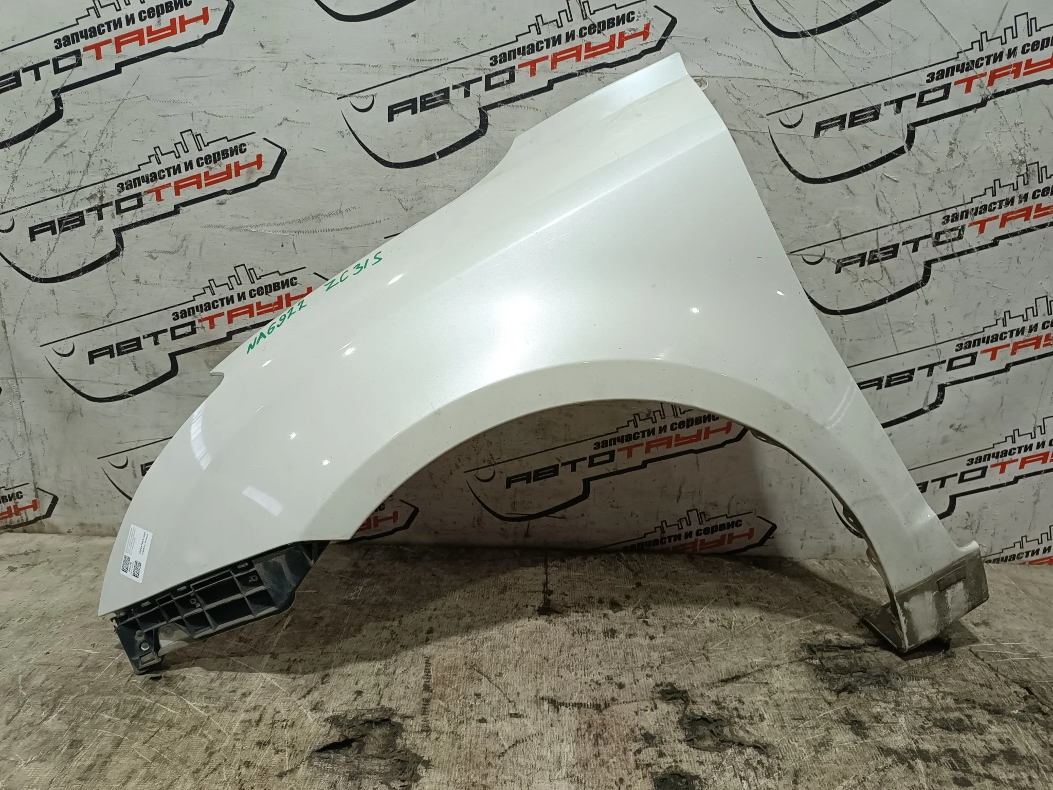 КРЫЛО SUZUKI SWIFT ZC11S ZC21S ZC31S ZC71S ZD11S ZD21S 5771163J10 ПЕРЕДНЕЕ ЛЕВОЕ белый, Z7T NA6922