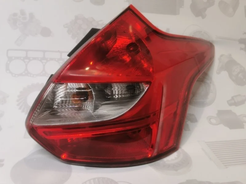 Фонарь FORD FOCUS 3
