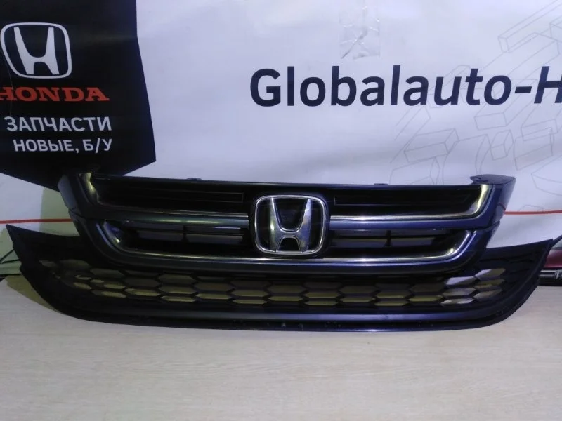 Решетка радиатора Honda Cr-V 3 2009-2012