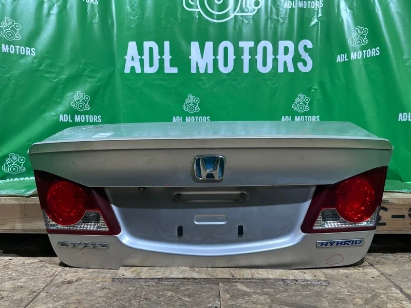 Крышка багажника Honda Civic 8 2009-2011 4D