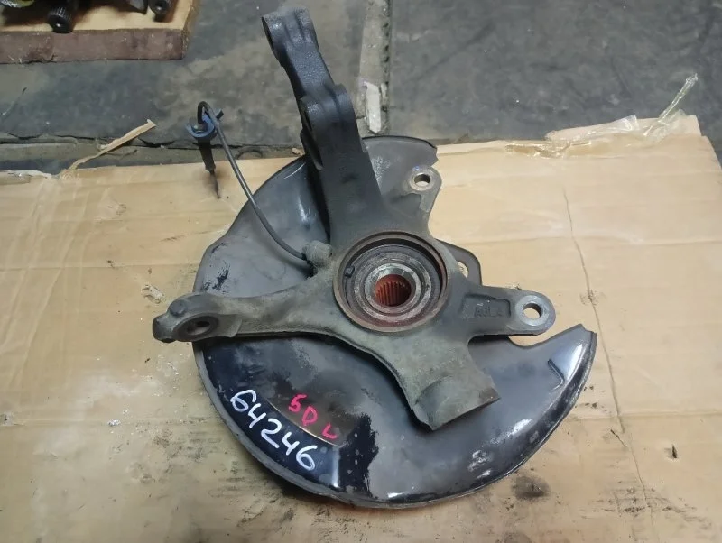 Кулак поворотный Honda Civic 8 2006-2011 5D
