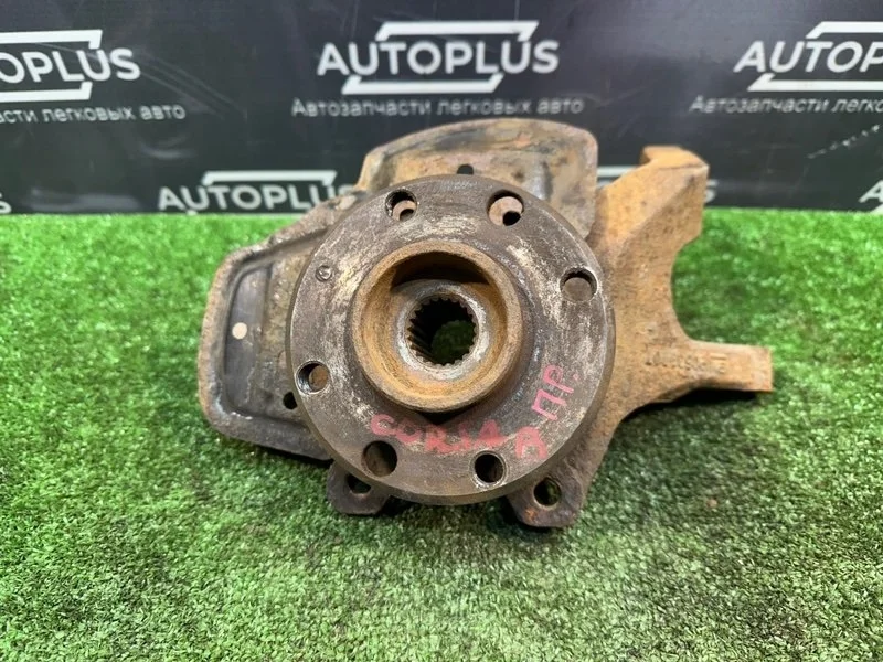Поворотный кулак Opel Corsa B 2000 90539907 ХЭТЧБЕК X12XE, передний правый