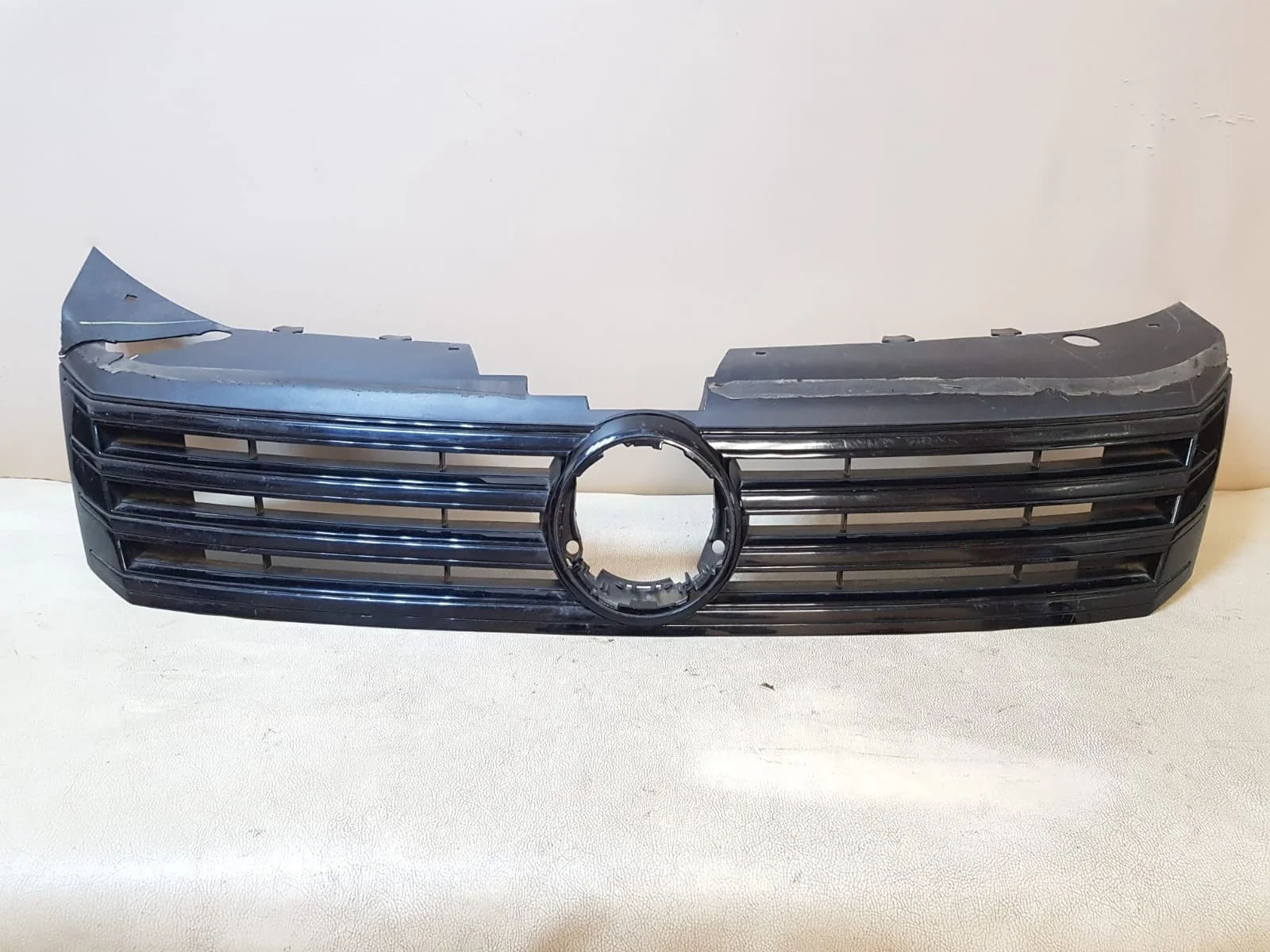 решетка радиатора VOLKSWAGEN PASSAT 7, B7, 362, 365   ФОЛЬКСВАГЕН   ПАССАТ   ПАСАТ    3AA853651 2010-2018 (контрактная запчасть)