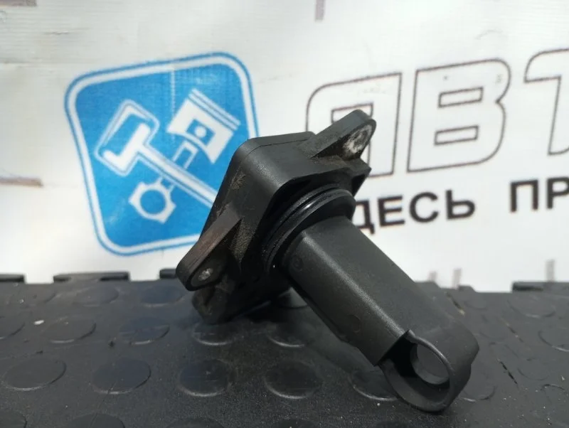 Датчик массового расхода воздуха Mazda 3 Z6