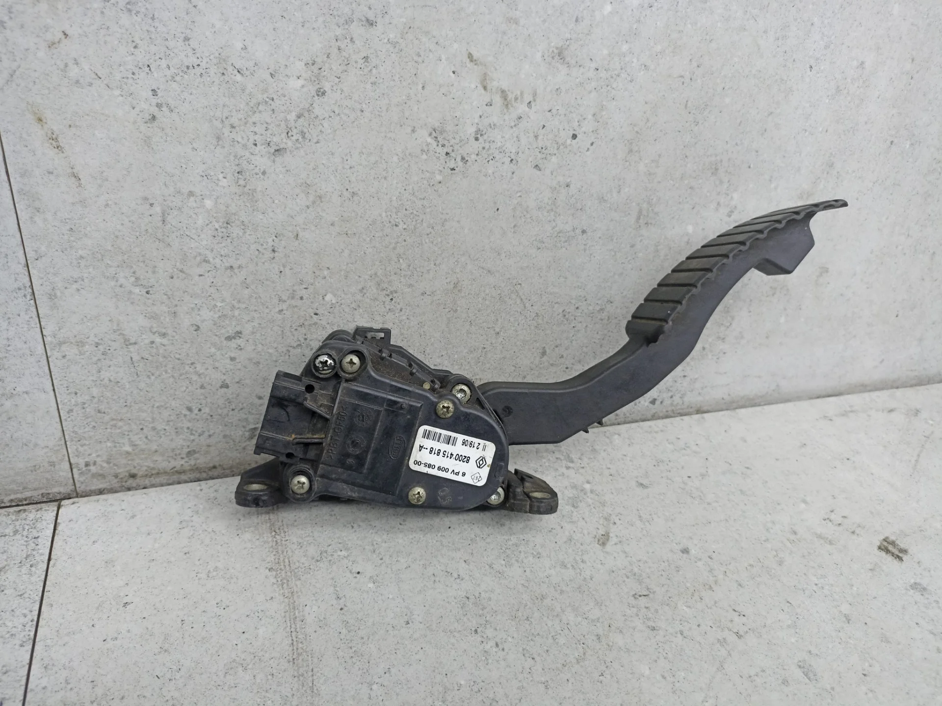 Педаль газа Renault Laguna 2 рест. 2006 8200415818