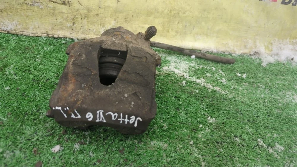 Суппорт Volkswagen Jetta 2018 1K0615123D 6 CWVA, передний левый