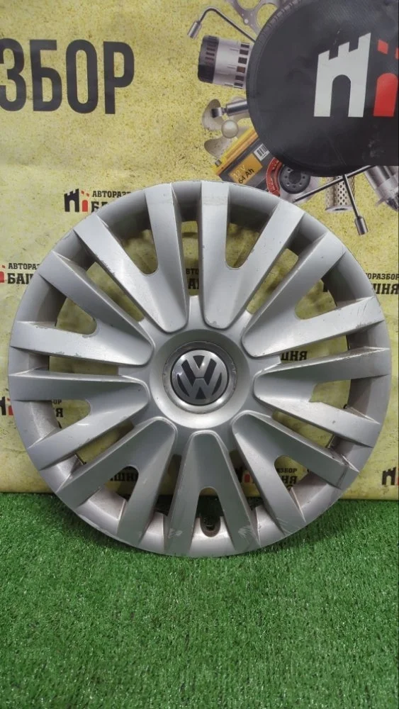 Колпак колеса Volkswagen Jetta 2018 5K0601147F 6 CWVA