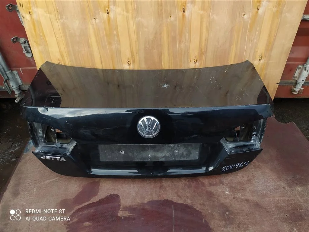 Крышка багажника VW Jetta 6 2011-2014 5C6827025A