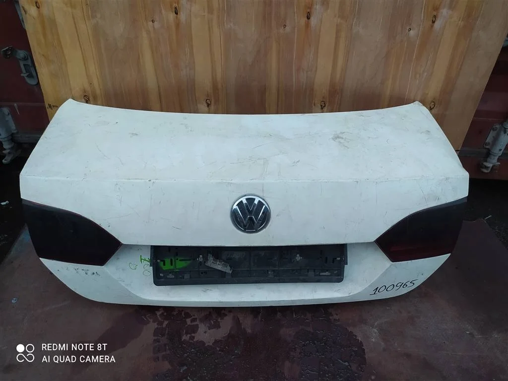 Крышка багажника VW Jetta 6 2011-2014 5C6827025A