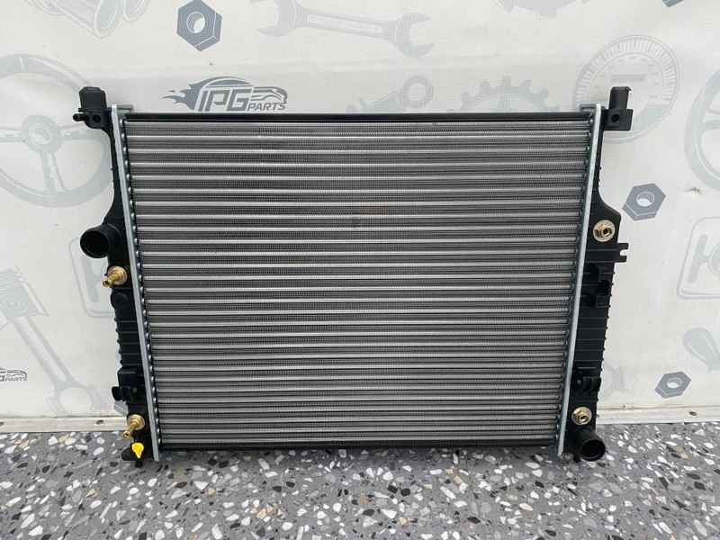 Радиатор основной Mercedes ML W164