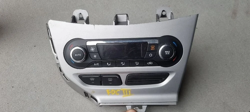 Блок управления климат контролем Ford Focus 3