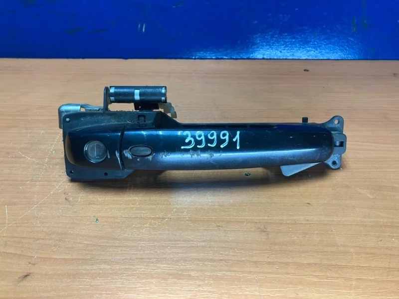 Ручка двери внешняя Suzuki Grand Vitara 2005-2015 8281063811ZJ3, передняя