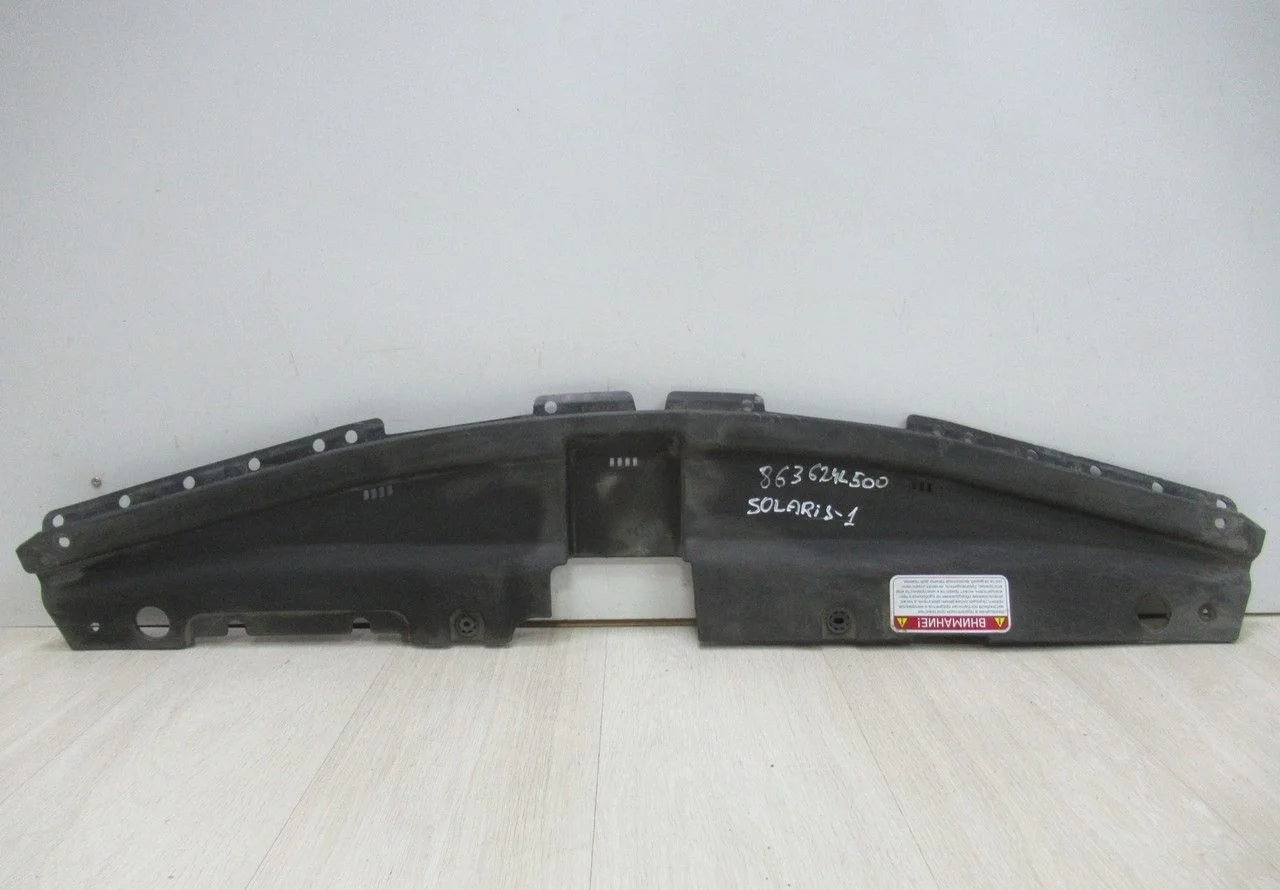 Накладка передней панели Hyundai Solaris 1 рест oem 863624L500 (скл-3)