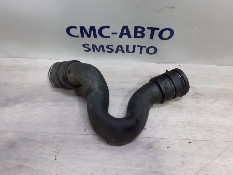 Патрубок охлаждения верхний Volvo S80 31293622 С80 3.0 B6304T4