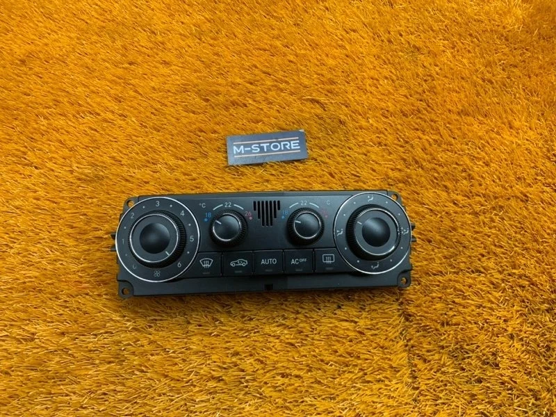 Блок управления климат-контролем Mercedes-Benz -Class 2005 W203