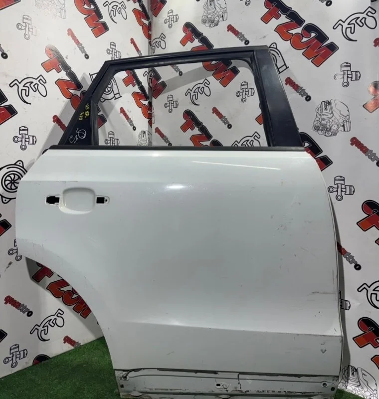 Дверь Audi Q5 8R0833052B 8R, задняя правая