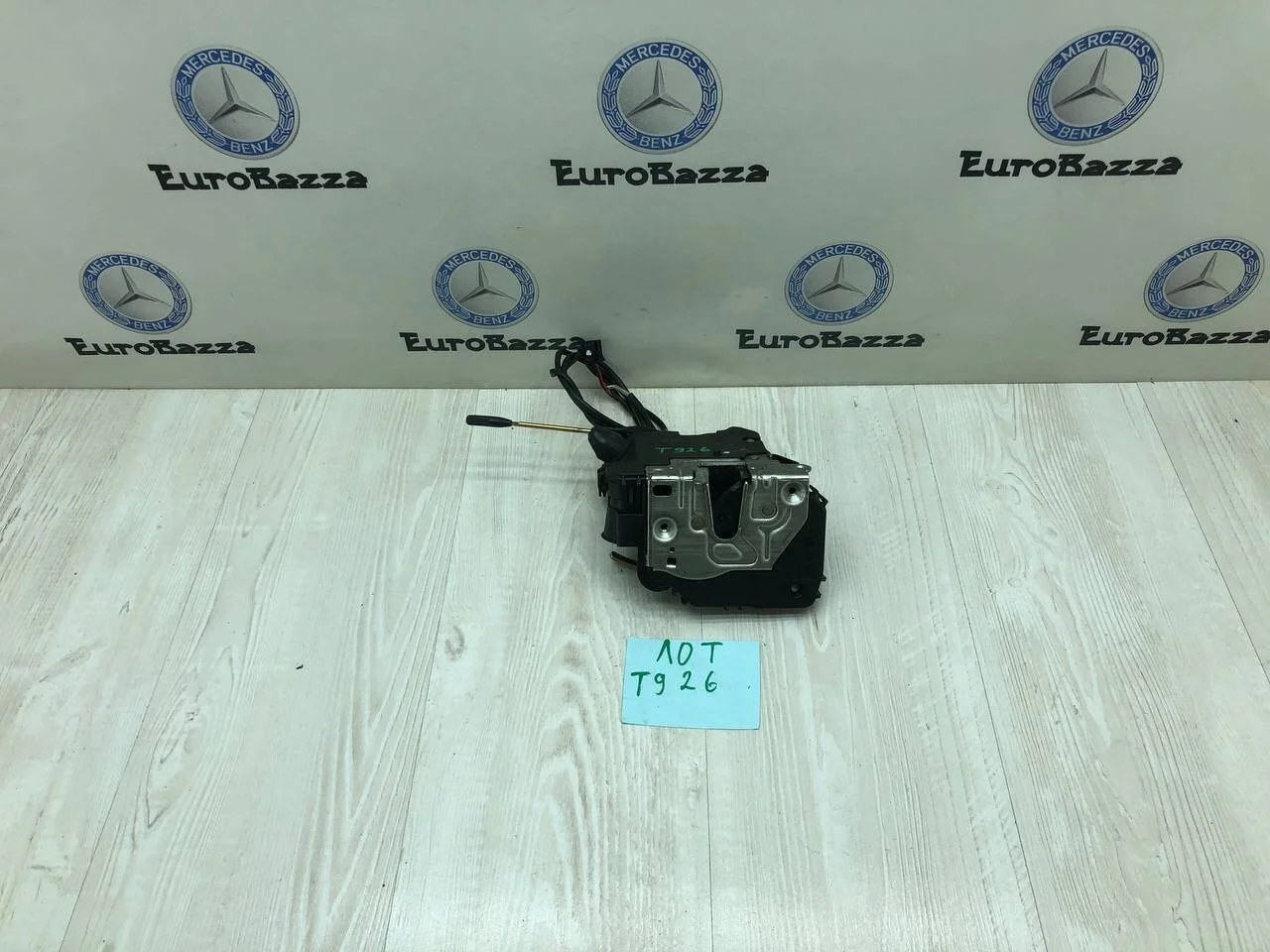 Дверной замок передний левый Mercedes W203