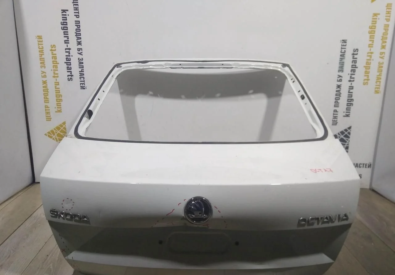 Крышка багажника бу Skoda Octavia A7 (скл-3) OEM 5E5827023B