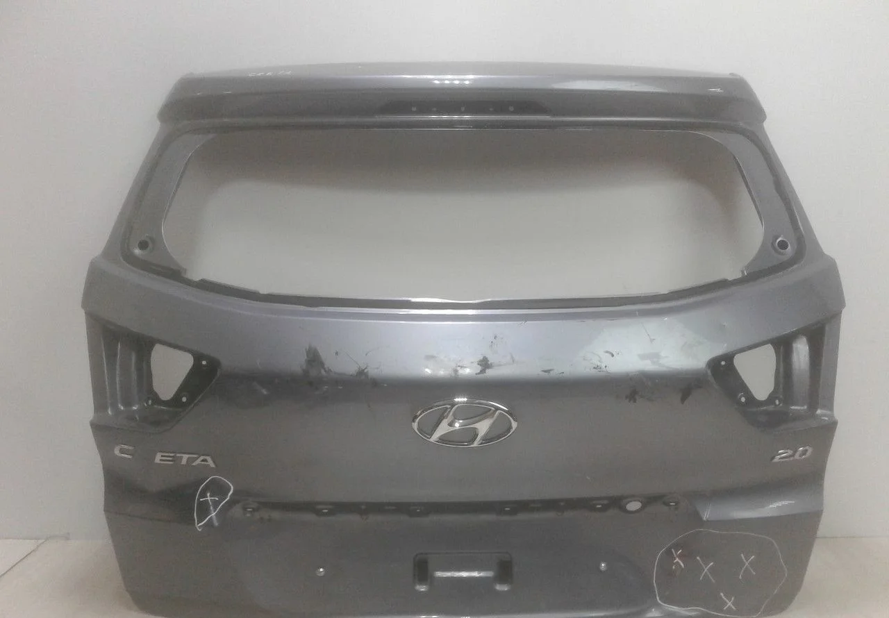 Крышка багажника Hyundai Creta oem 73700M0001 (вмятины) (скл-3)