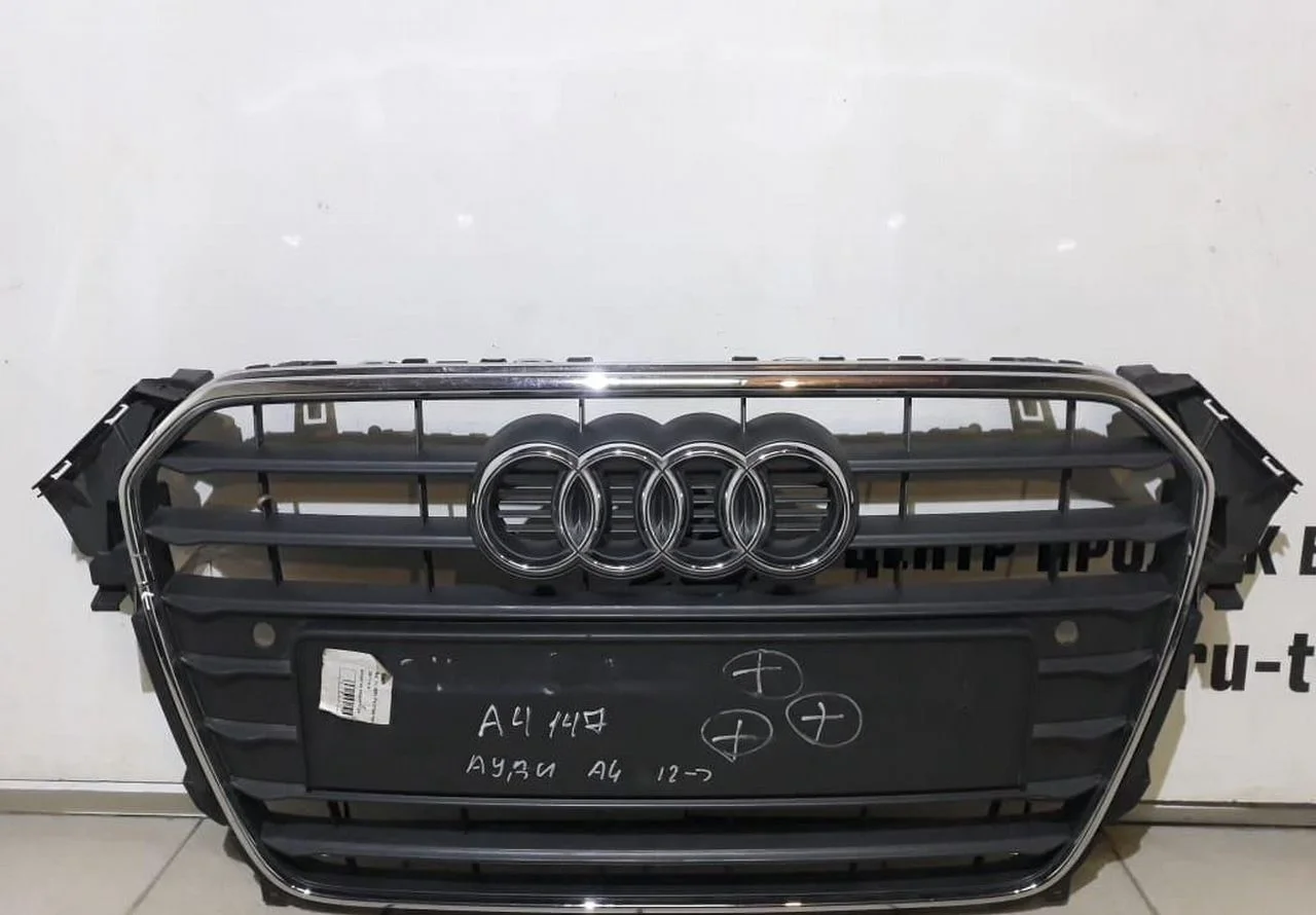 Решетка радиатора Audi A4 oem 8K0853651E (скл-3)