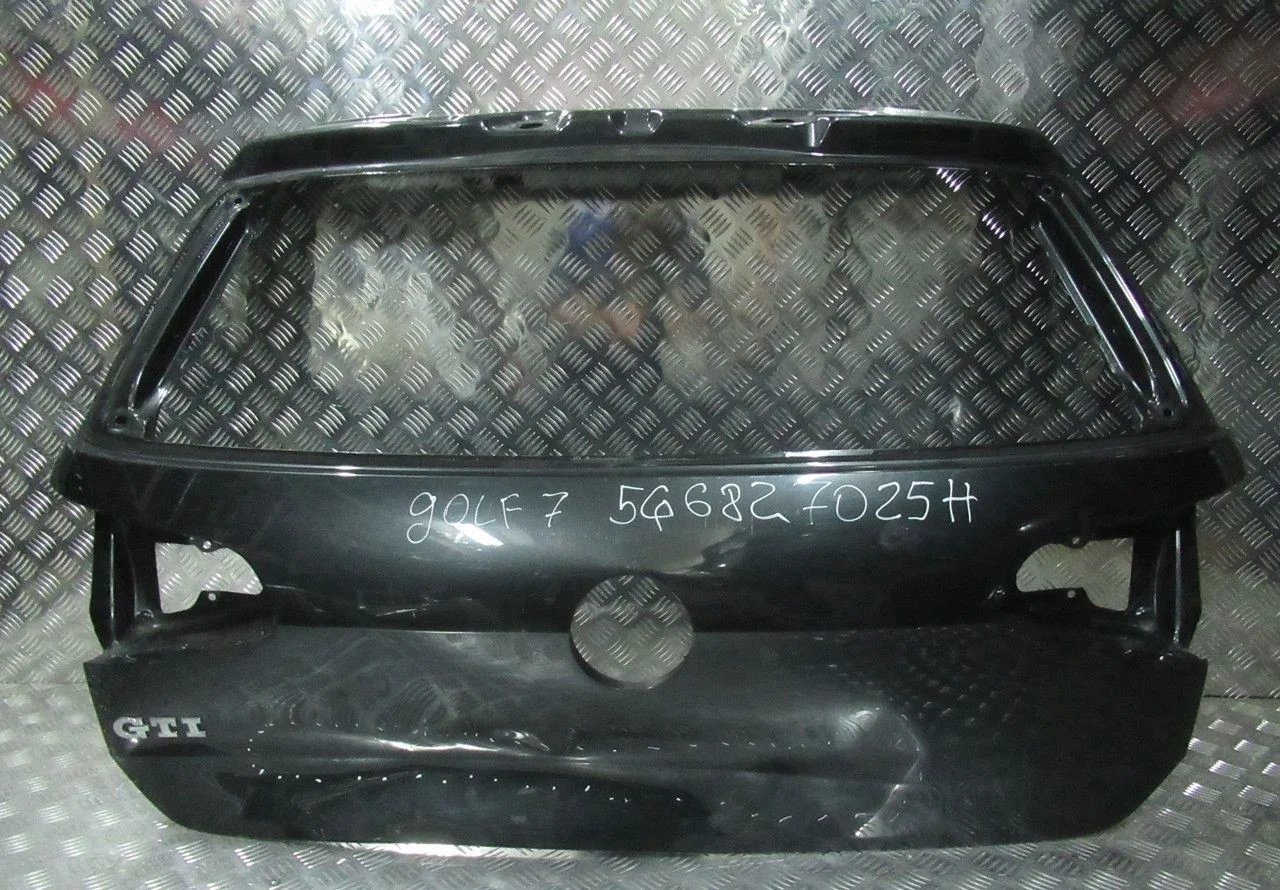 Крышка багажника Volkswagen Golf 7 oem 5G6827025H (вмятина) (скл-3)