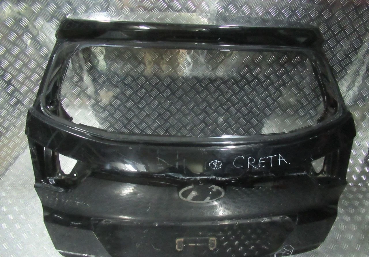 Крышка багажника Hyundai Creta oem 73700M0001 (мал.вмятины) (скл-3)