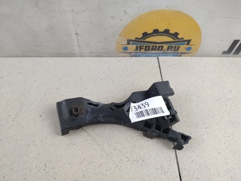 Кронштейн бампера Mazda 3 2006 BK