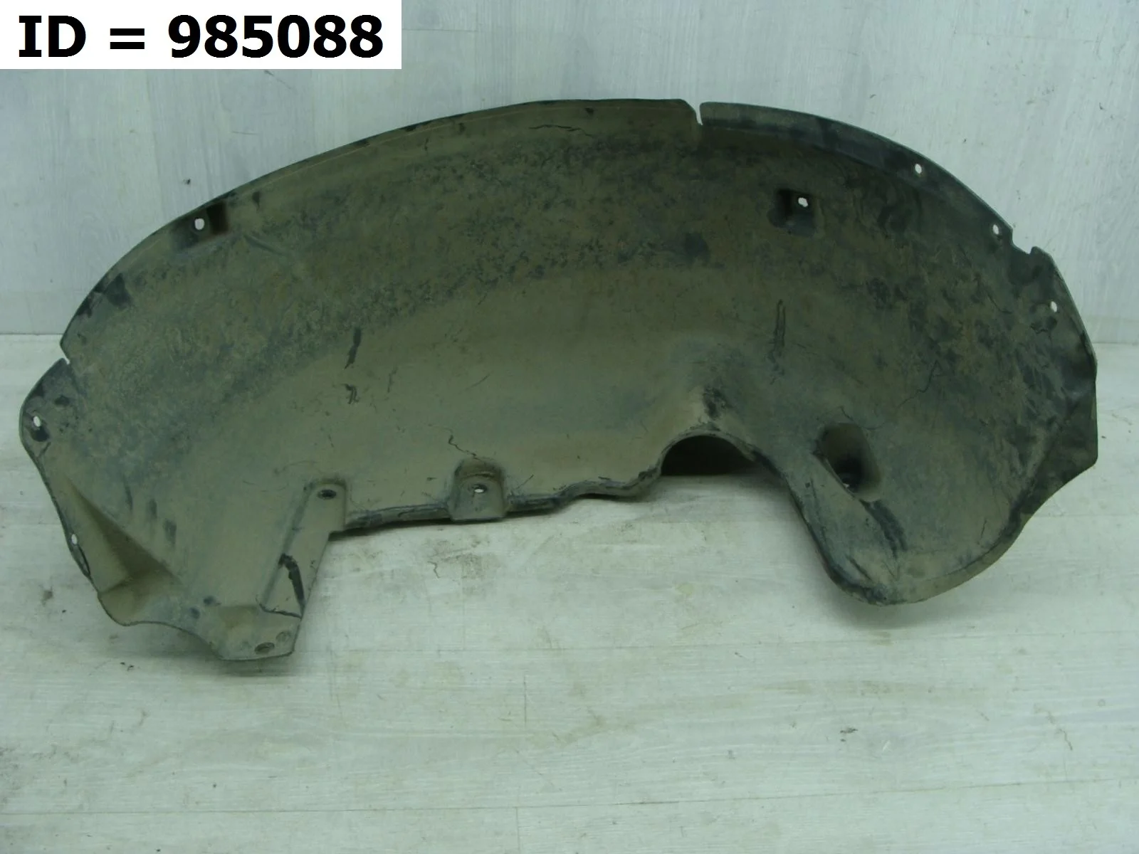 подкрылок задний левый MERCEDES BENZ M Class 3, W166 166 166.023 Задний Левый  A1668841322 2011-2019 (контрактная запчасть)